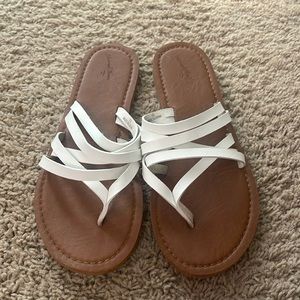 Universal Thread White Strappy Sandals